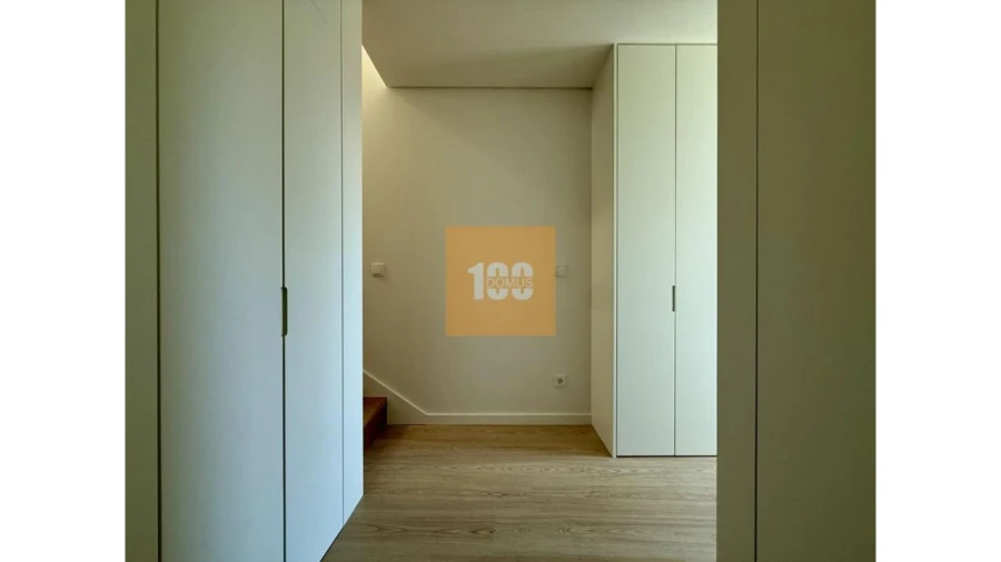 Apartamento T2 para Venda em Cedofeita, Santo Ildefonso, Sé, Miragaia, São Nicolau e Vitória Foto 6