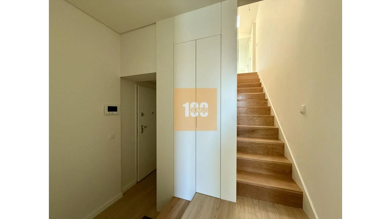 Apartamento T2 para Venda em Cedofeita, Santo Ildefonso, Sé, Miragaia, São Nicolau e Vitória Foto 13