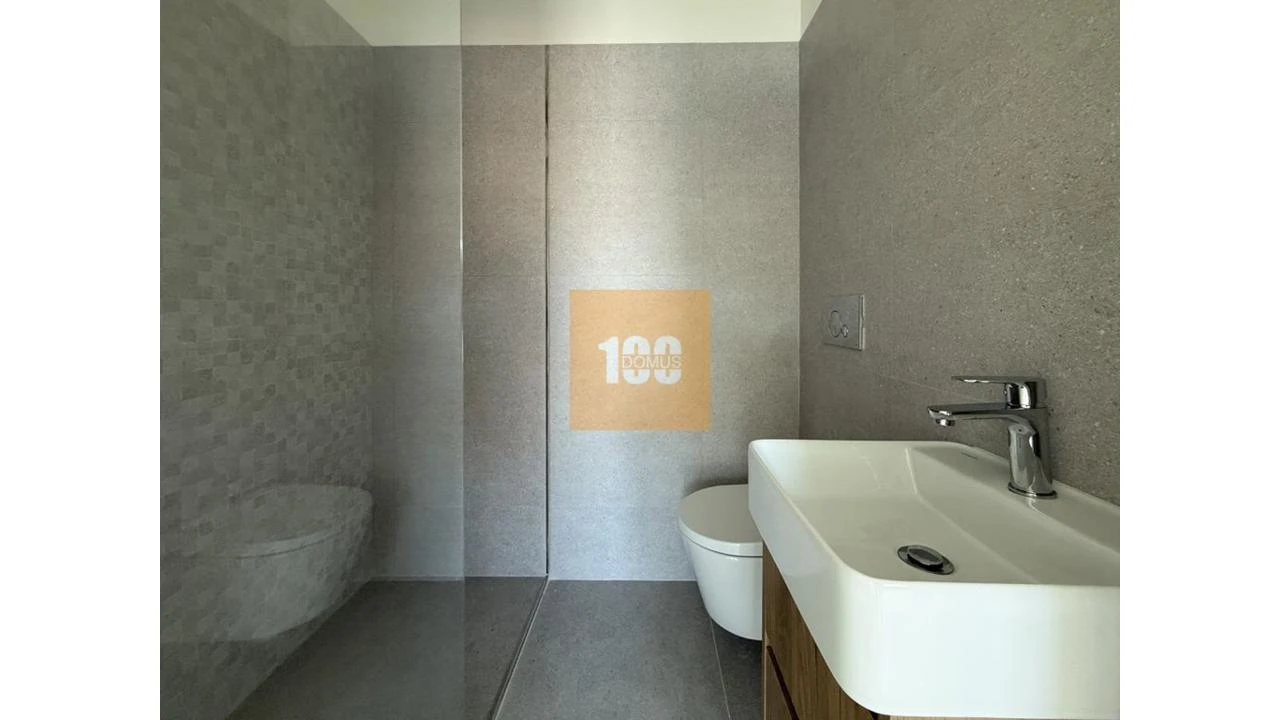 Apartamento T2 para Venda em Cedofeita, Santo Ildefonso, Sé, Miragaia, São Nicolau e Vitória Foto 29