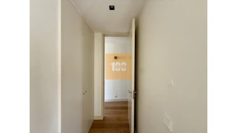 Apartamento T1 para Venda em Cedofeita, Santo Ildefonso, Sé, Miragaia, São Nicolau e Vitória