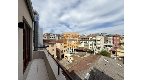 Apartamento T1 para Venda em Cedofeita, Santo Ildefonso, Sé, Miragaia, São Nicolau e Vitória