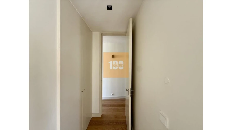 Apartamento T1 para Venda em Cedofeita, Santo Ildefonso, Sé, Miragaia, São Nicolau e Vitória Foto 14