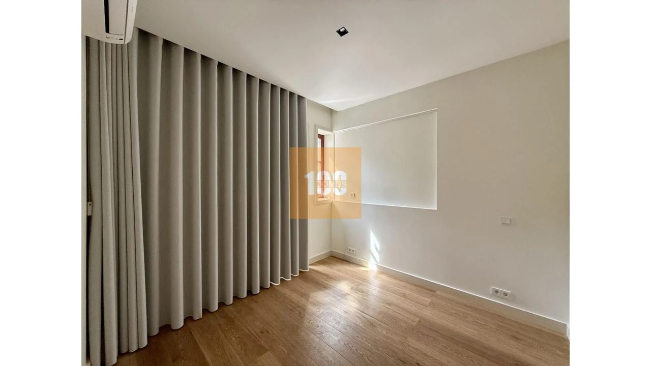 Apartamento T1 para Venda em Cedofeita, Santo Ildefonso, Sé, Miragaia, São Nicolau e Vitória Foto 7