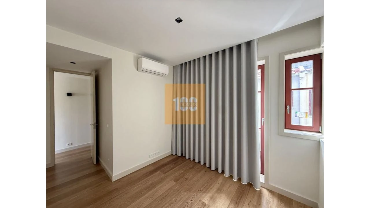Apartamento T1 para Venda em Cedofeita, Santo Ildefonso, Sé, Miragaia, São Nicolau e Vitória Foto 8