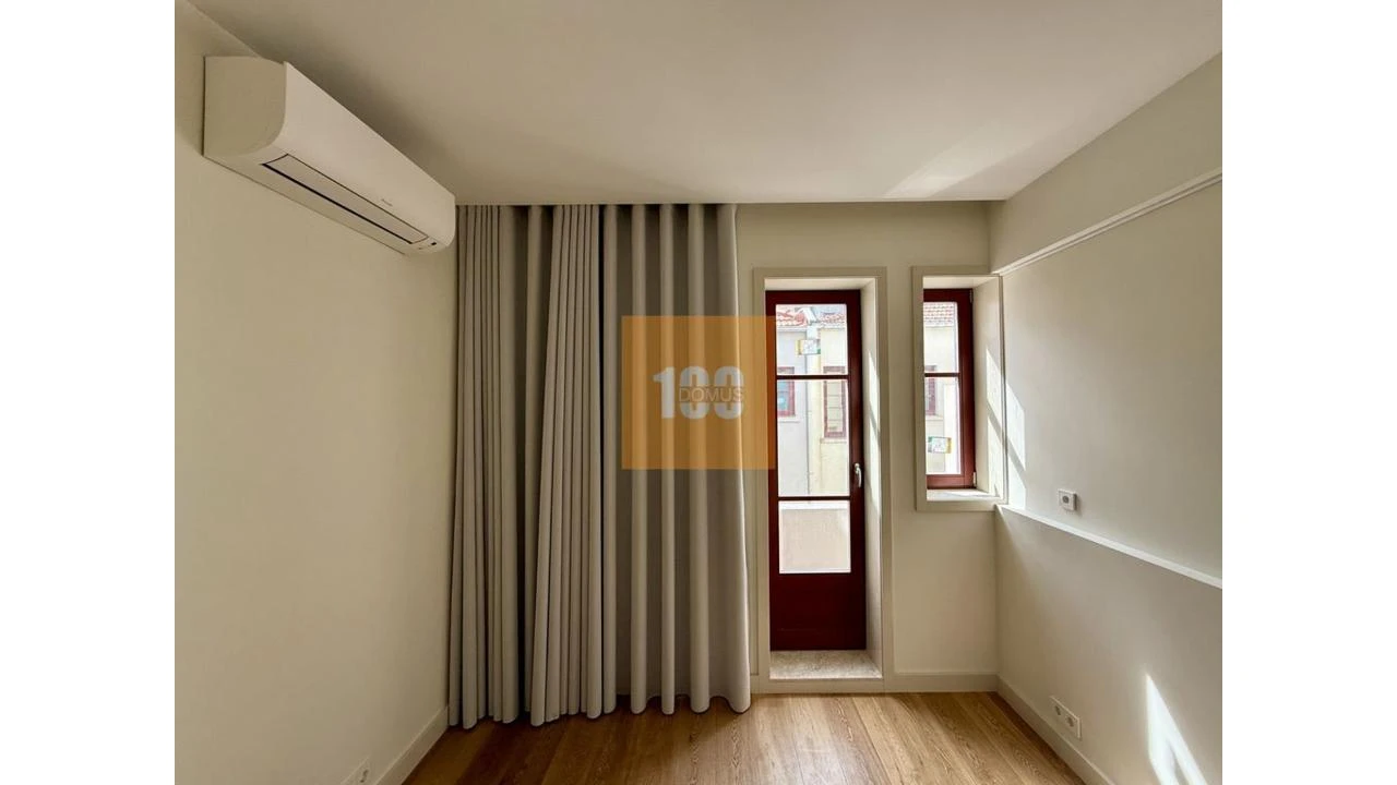 Apartamento T1 para Venda em Cedofeita, Santo Ildefonso, Sé, Miragaia, São Nicolau e Vitória Foto 11