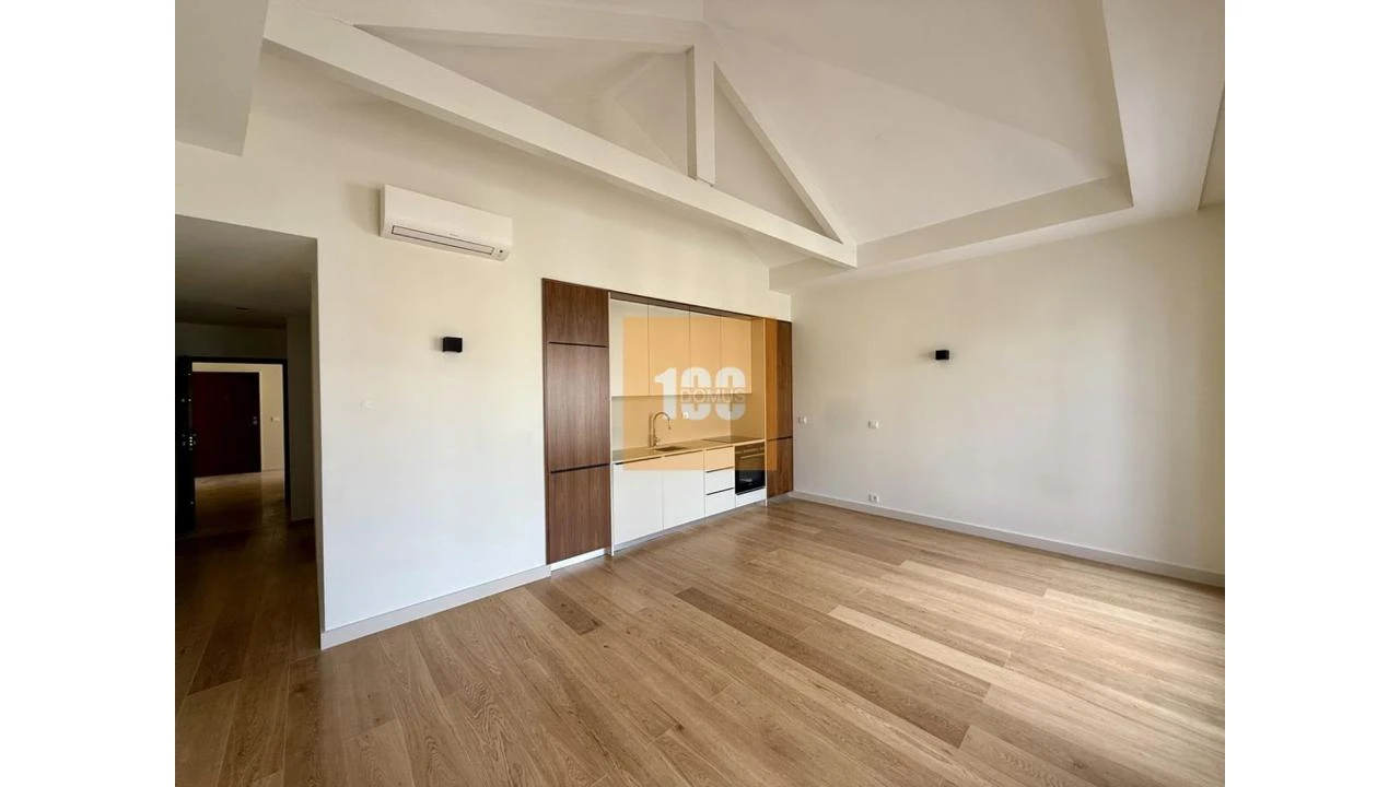 Apartamento T1 para Venda em Cedofeita, Santo Ildefonso, Sé, Miragaia, São Nicolau e Vitória Foto 16