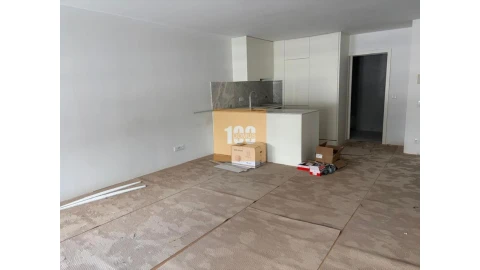 Apartamento para Venda em Lordelo do Ouro e Massarelos