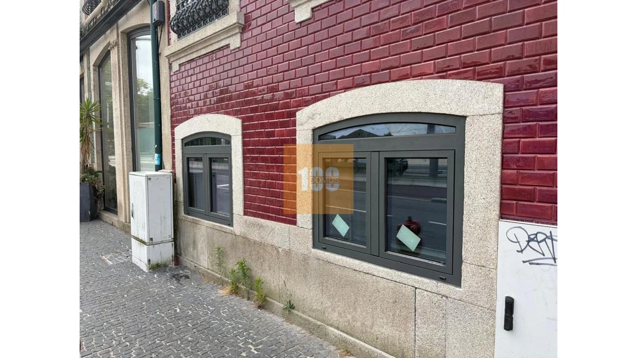 Apartamento para Venda em Lordelo do Ouro e Massarelos Foto 8