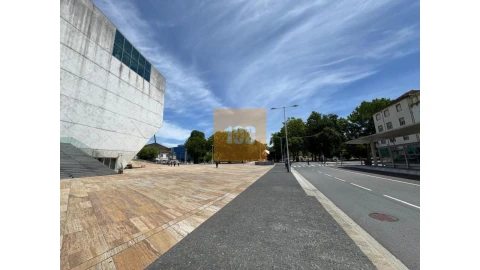 Apartamento T1 para Venda em Lordelo do Ouro e Massarelos