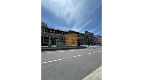 Apartamento T1 para Venda em Lordelo do Ouro e Massarelos