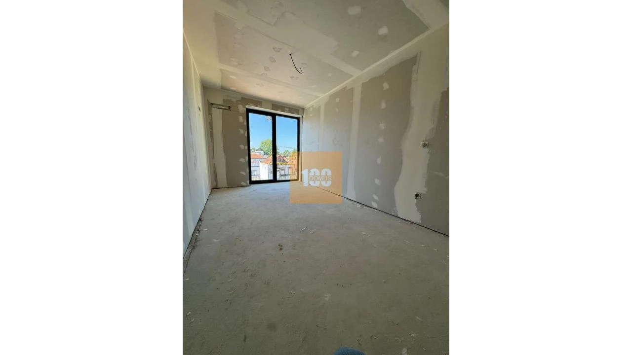 Apartamento T1 para Venda em Lordelo do Ouro e Massarelos Foto 13