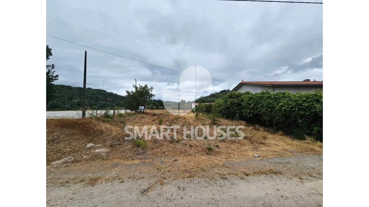 Terreno para Venda em Santa Ovaia e Vila Pouca da Beira Foto 1