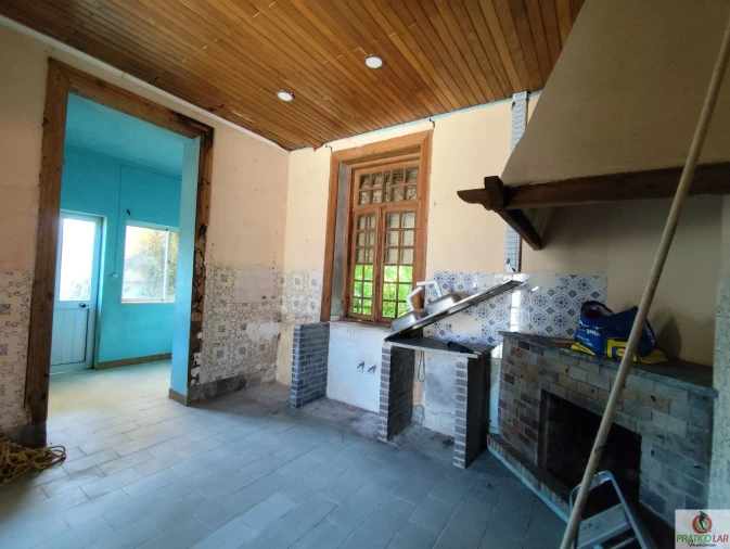 Moradia T6 para Venda em Aguada de Cima Foto 7