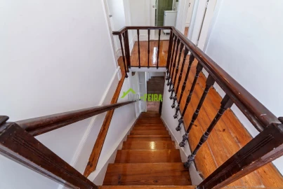 Quinta T6 para Venda em São João da Madeira