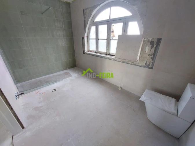 Quinta T6 para Venda em São João da Madeira Foto 63