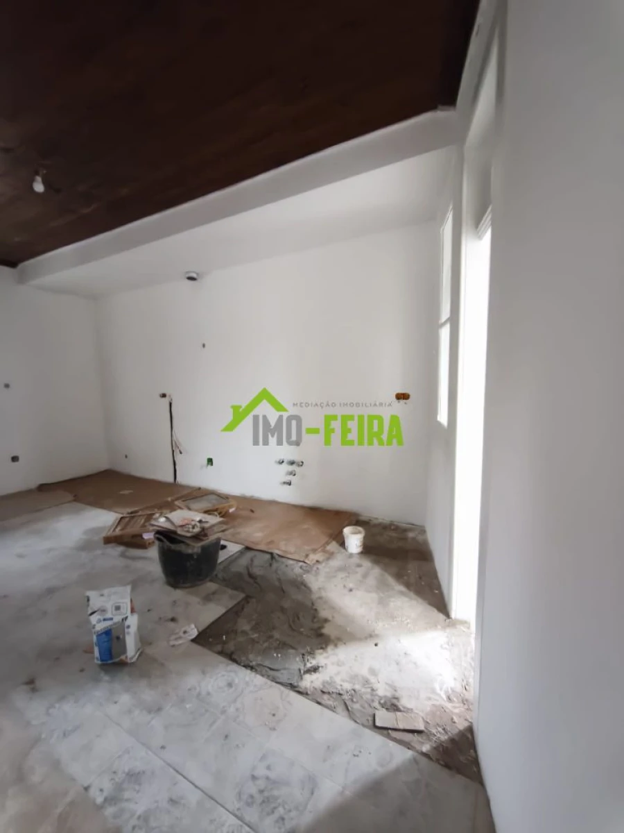 Quinta T6 para Venda em São João da Madeira Foto 53