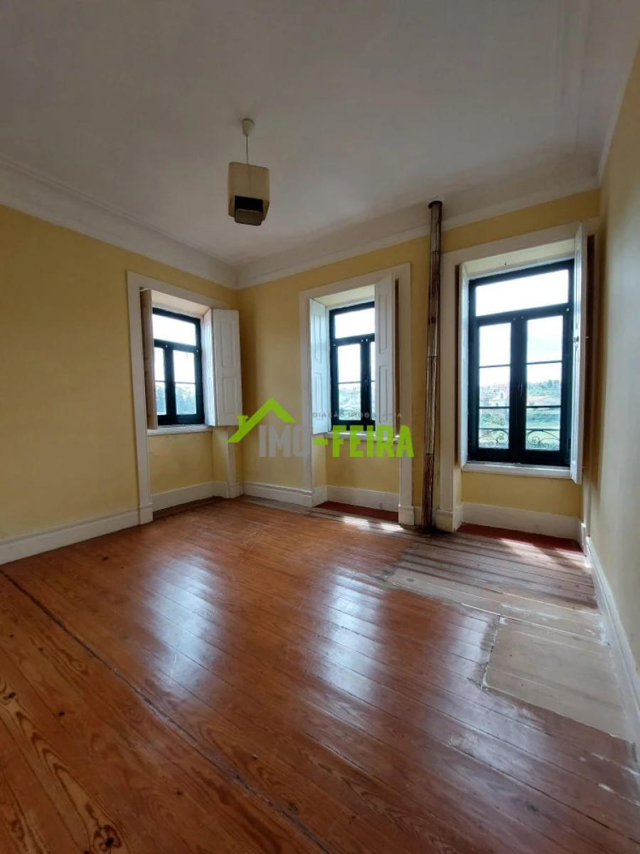 Quinta T6 para Venda em São João da Madeira Foto 29