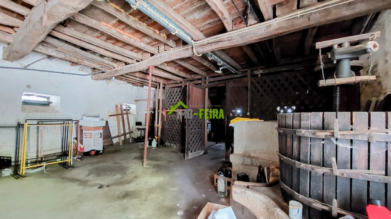 Quinta T6 para Venda em São João da Madeira Foto 60