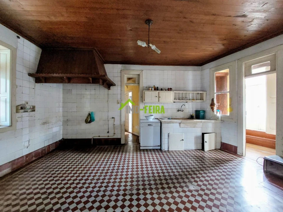 Quinta T6 para Venda em São João da Madeira Foto 32