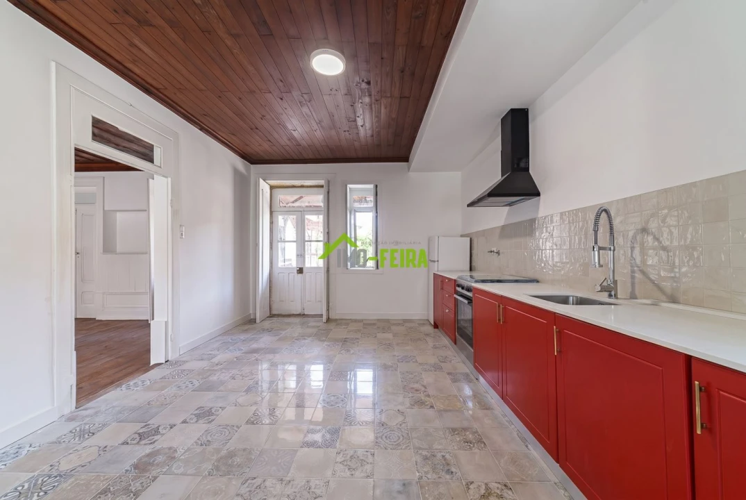 Quinta T6 para Venda em São João da Madeira Foto 31