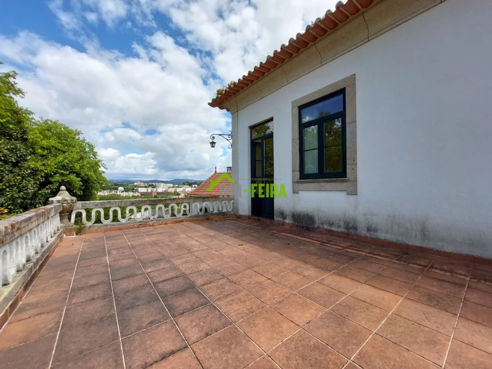 Quinta T6 para Venda em São João da Madeira Foto 2