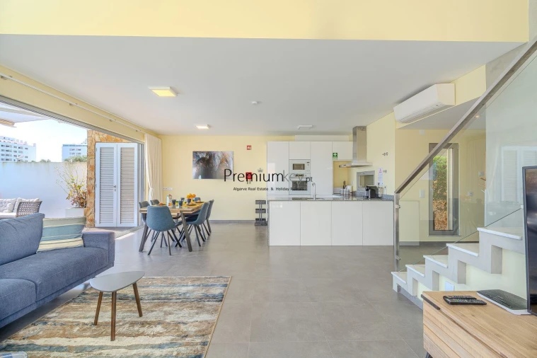 Moradia T3 para Venda em Albufeira e Olhos de Água Foto 13