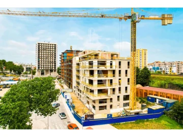 Apartamento T4 para Venda em Glória e Vera Cruz