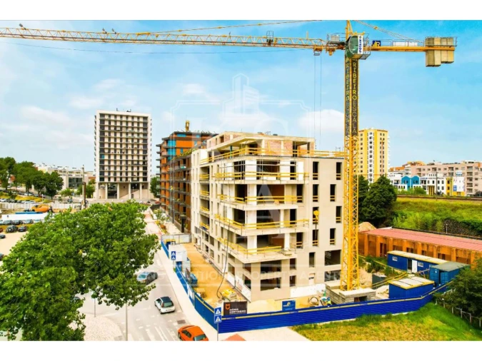 Apartamento T4 para Venda em Glória e Vera Cruz Foto 9