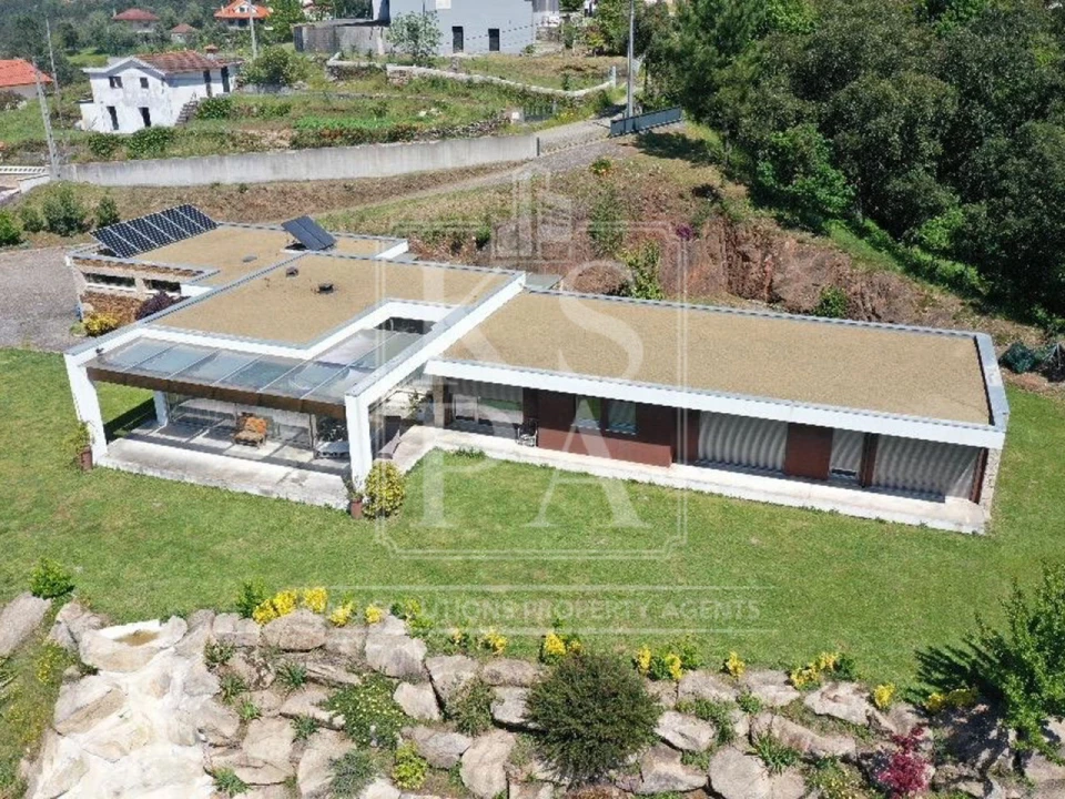 Moradia T3 para Venda em Mondim de Basto Foto 2