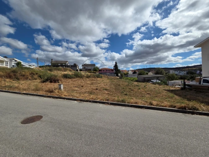 Terreno para Venda em Moimenta da Beira Foto 5