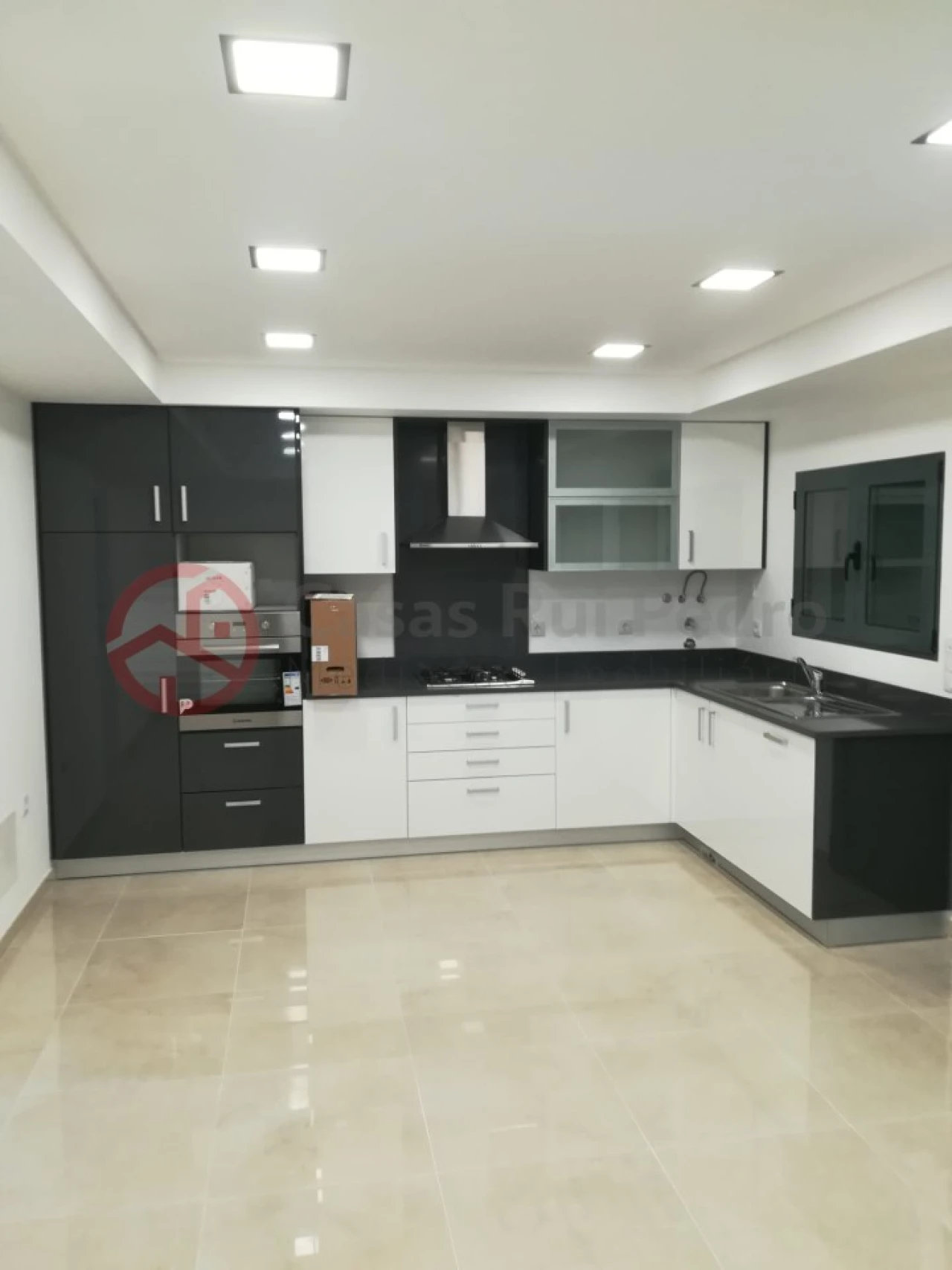 Moradia T3 para Venda em Corroios Foto 4