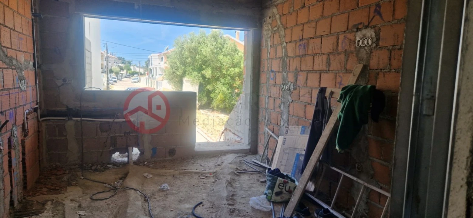 Moradia T3 para Venda em Corroios Foto 19