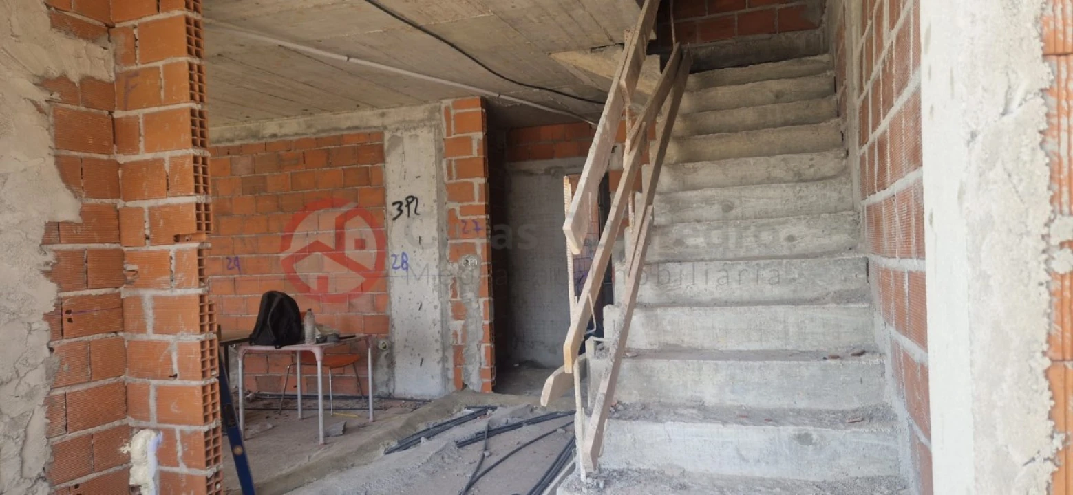 Moradia T3 para Venda em Corroios Foto 20