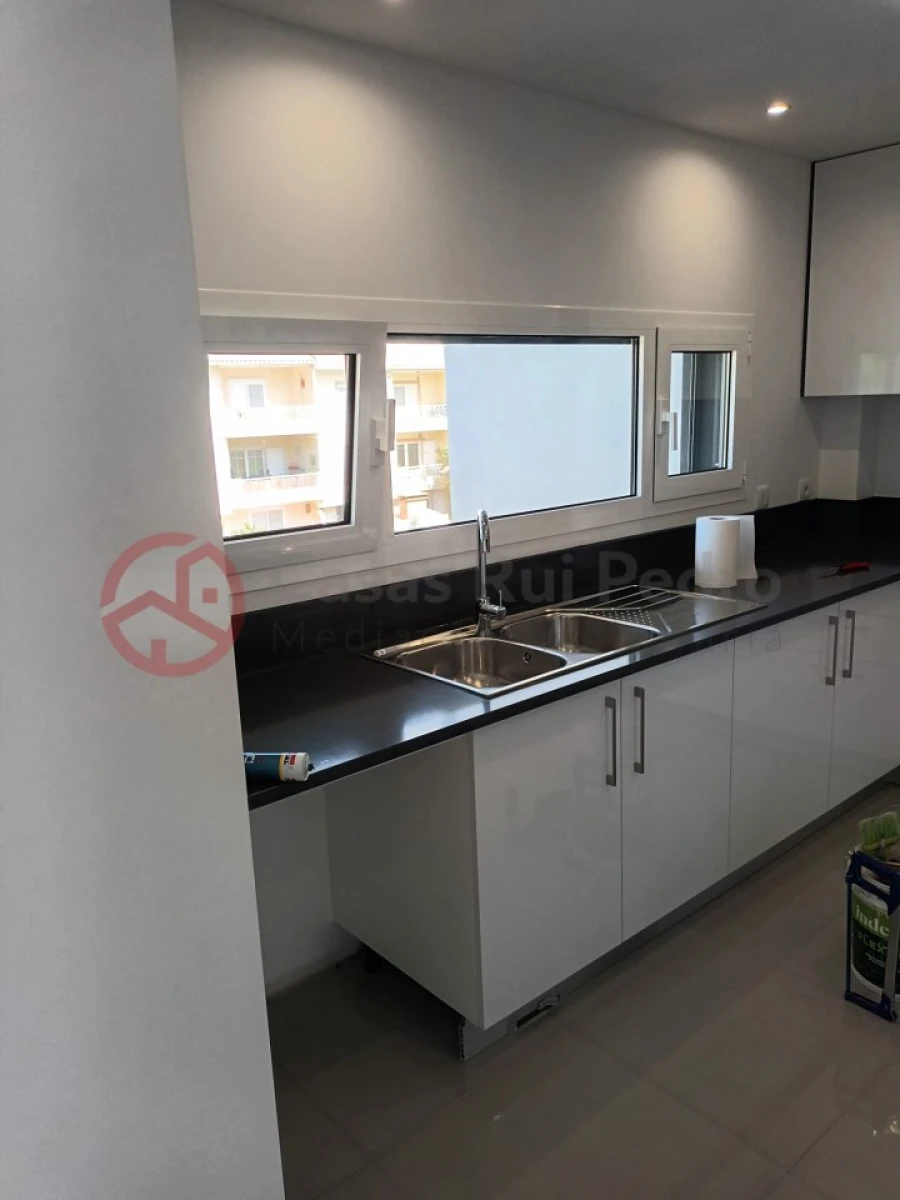 Moradia T3 para Venda em Corroios Foto 7