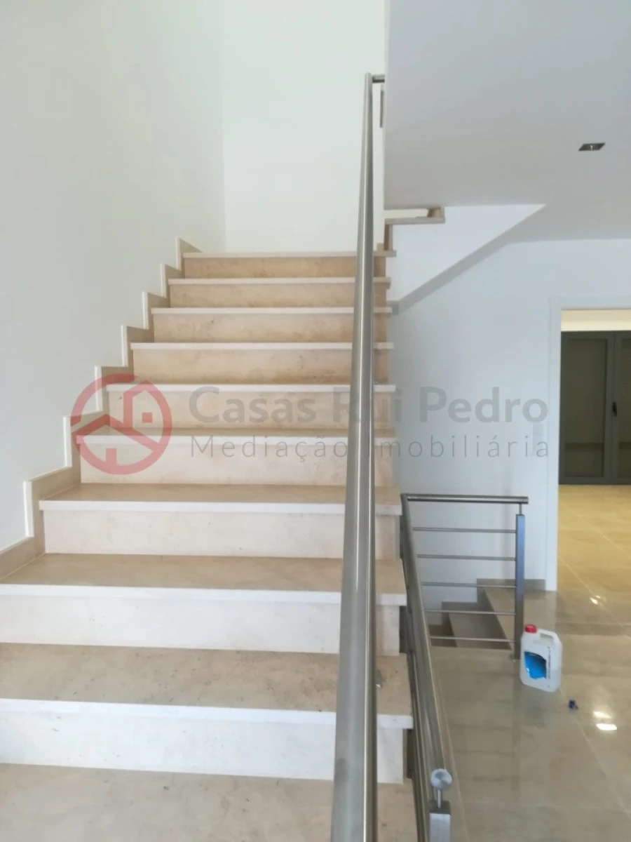 Moradia T3 para Venda em Corroios Foto 10