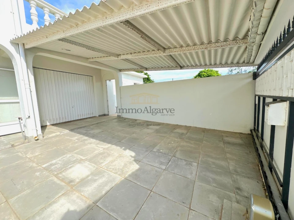 Moradia T5 para Venda em Ferreiras Foto 17