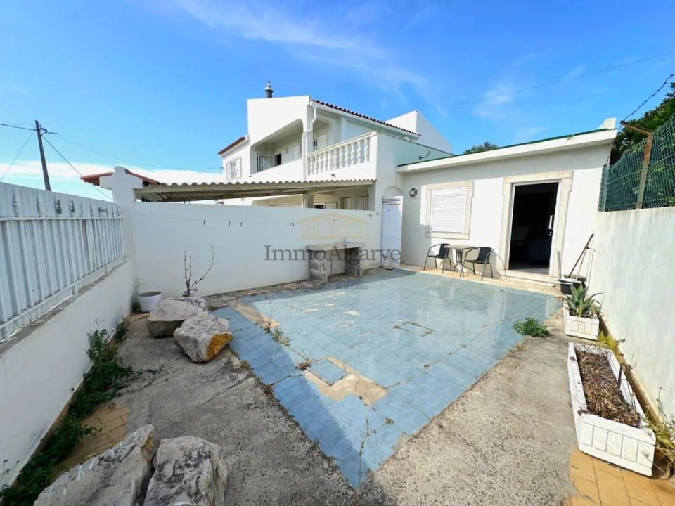 Moradia T5 para Venda em Ferreiras Foto 40