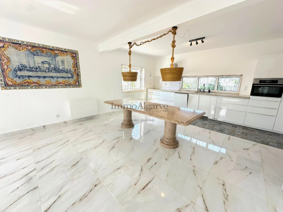 Moradia T5 para Venda em Ferreiras Foto 23