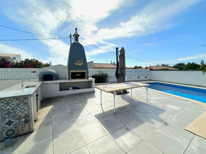 Moradia T5 para Venda em Ferreiras Foto 10