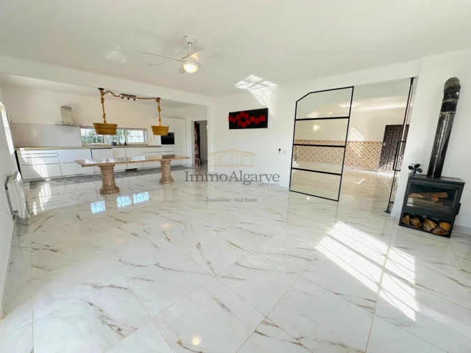 Moradia T5 para Venda em Ferreiras Foto 21