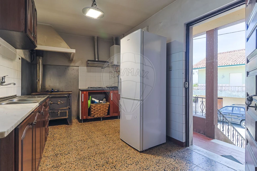 Moradia T3 para Venda em Ovoa e Vimieiro Foto 2