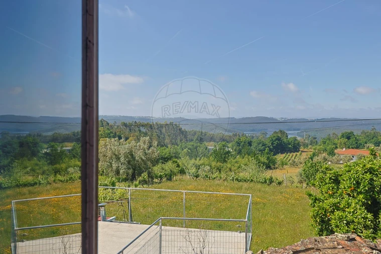 Moradia T3 para Venda em Ovoa e Vimieiro Foto 14