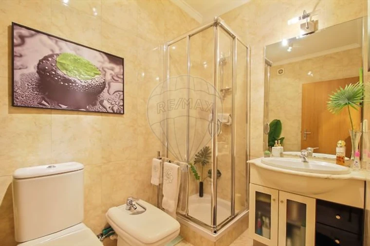 Apartamento T3 para Venda em Cidade da Maia Foto 12