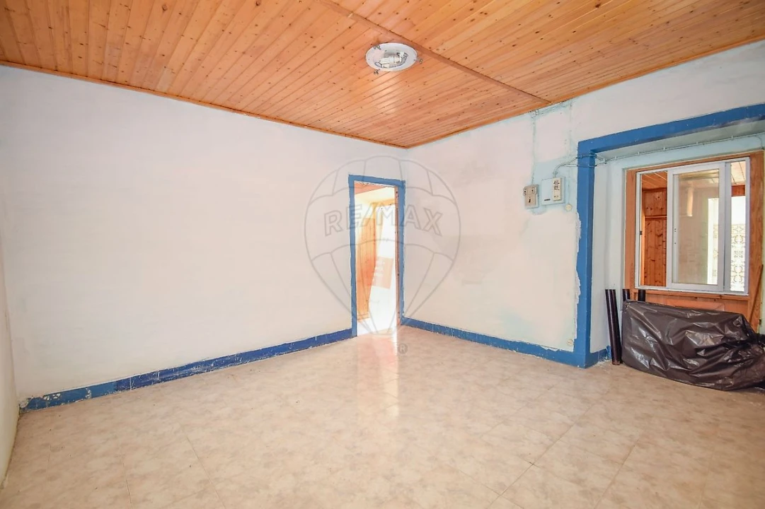 Moradia T2 para Venda em Santa Maria e São Miguel, São Martinho, São Pedro Penaferrim Foto 5