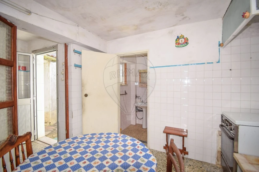 Moradia T2 para Venda em Santa Maria e São Miguel, São Martinho, São Pedro Penaferrim Foto 16