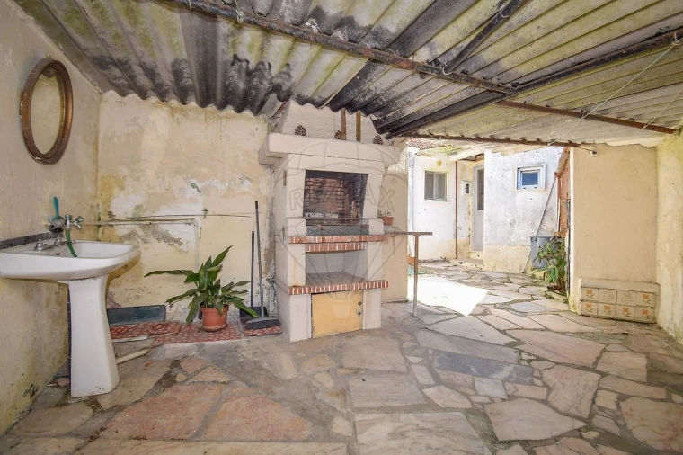 Moradia T2 para Venda em Santa Maria e São Miguel, São Martinho, São Pedro Penaferrim Foto 29