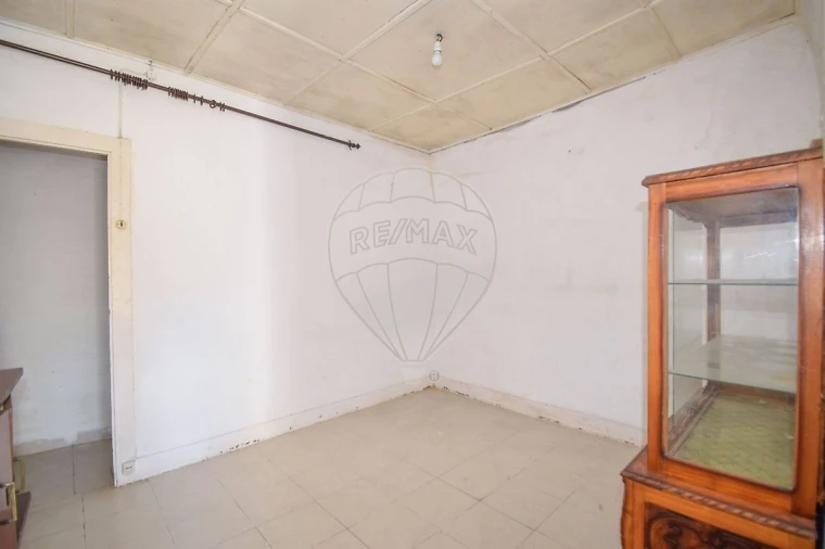 Moradia T2 para Venda em Santa Maria e São Miguel, São Martinho, São Pedro Penaferrim Foto 11