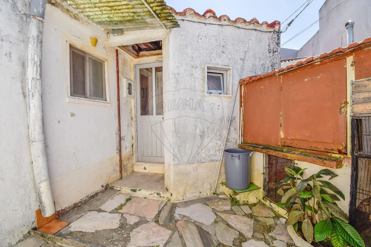 Moradia T2 para Venda em Santa Maria e São Miguel, São Martinho, São Pedro Penaferrim Foto 25