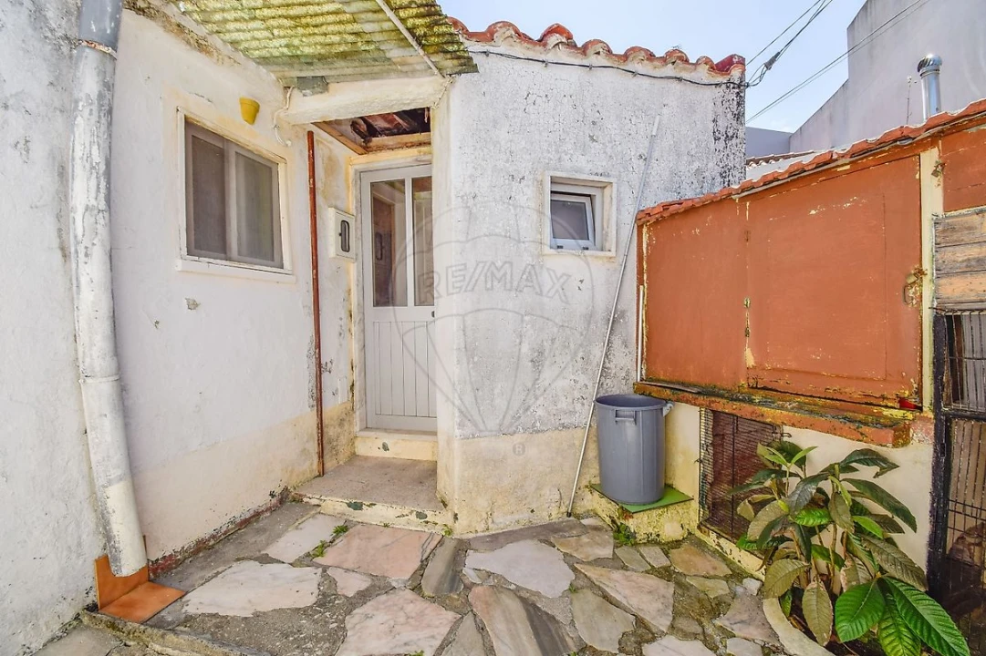 Moradia T2 para Venda em Santa Maria e São Miguel, São Martinho, São Pedro Penaferrim Foto 25