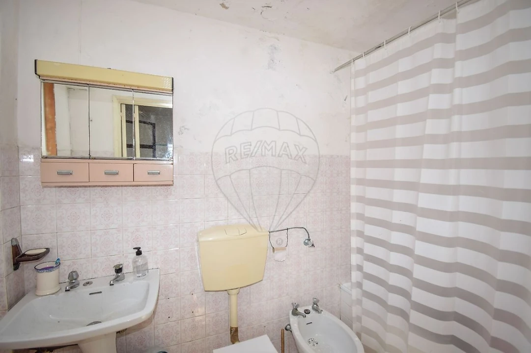 Moradia T2 para Venda em Santa Maria e São Miguel, São Martinho, São Pedro Penaferrim Foto 18